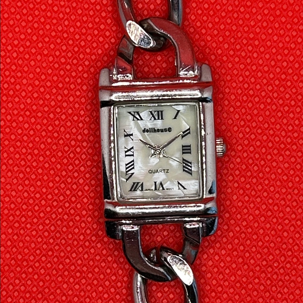 Dollhouse Ladies Watch - silver tone.